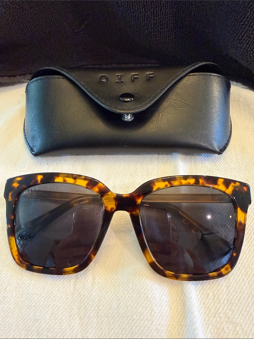 DIFF Bella Polarized Tortoiseshell Square Sunglasses - Brown Lenses